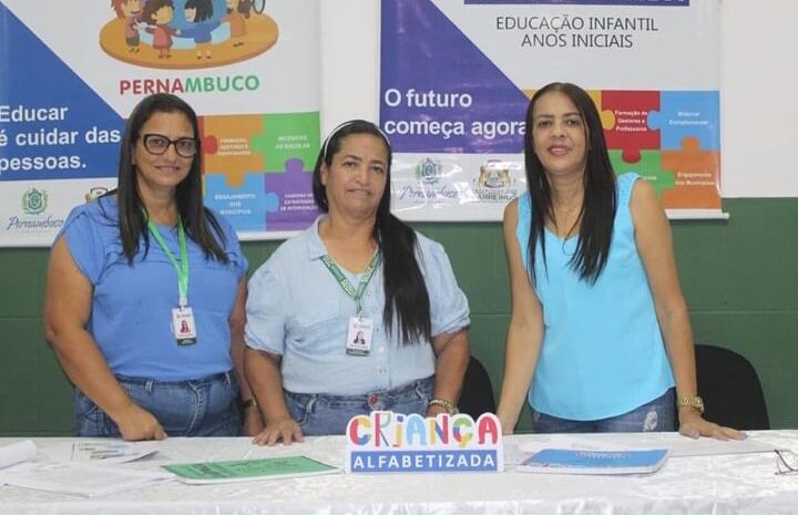  BARREIROS: Prefeitura promove formações para professores visando melhorias na aprendizagem das Crianças.