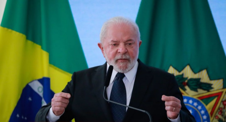  Presidente Lula anuncia retomada de obras milionárias na Refinaria Abreu e Lima durante visita a Pernambuco