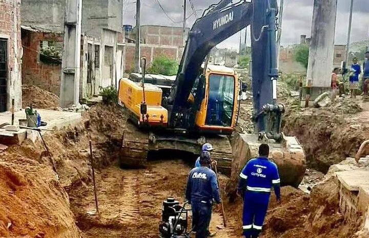  CARUARU: Compesa suspende abastecimento de água em 15 BAIRROS devido a acidente em obra.